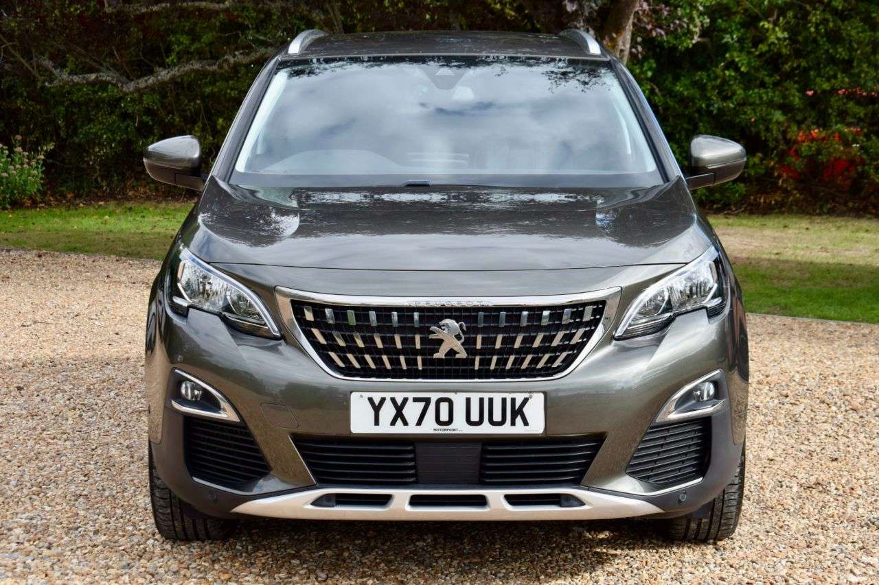 A 2020 PEUGEOT 3008 1.5 BlueHDi Allure SUV 5dr Diesel Manual Euro 6 (s/s) (130 ps) FULL SERVICE A 2020 PEUGEOT 3008 1.5 BlueHDi Allure SUV 5dr Diesel Manual Euro 6 (s/s) (130 ps) FULL SERVICE
