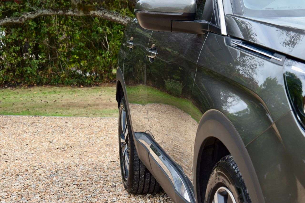 2020 PEUGEOT 3008 2020 PEUGEOT 3008