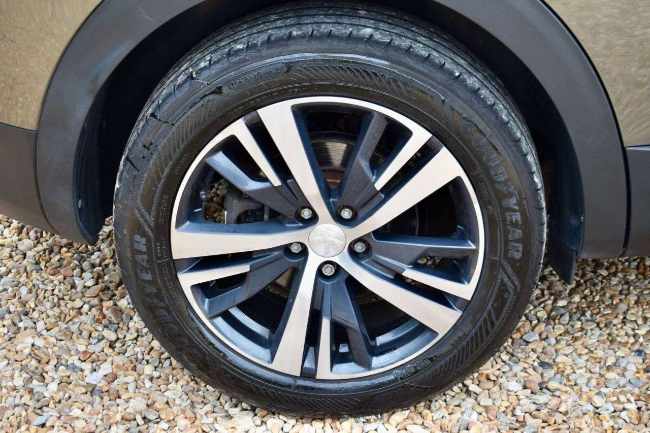2020 PEUGEOT 3008 2020 PEUGEOT 3008