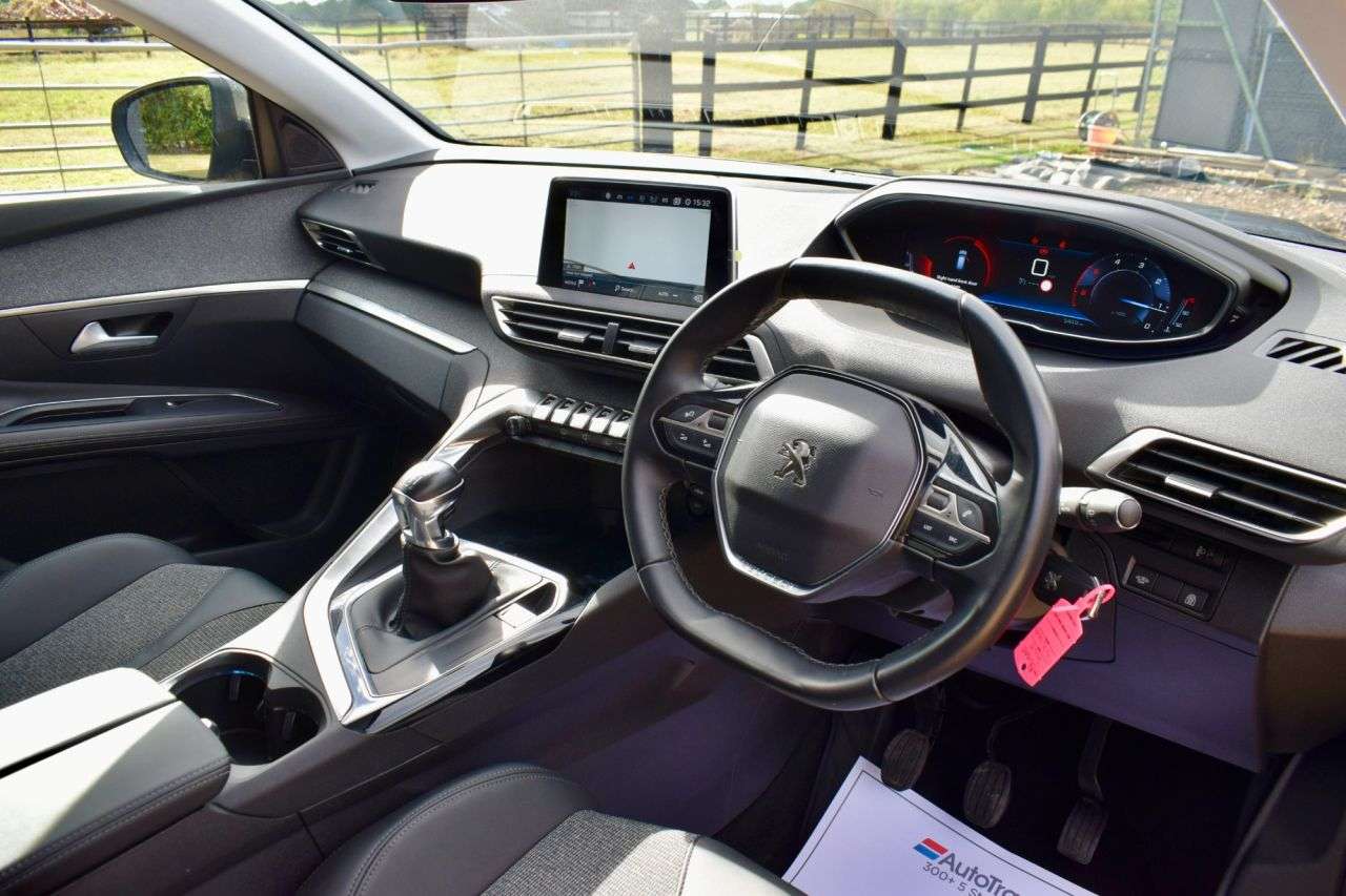 2020 PEUGEOT 3008 2020 PEUGEOT 3008