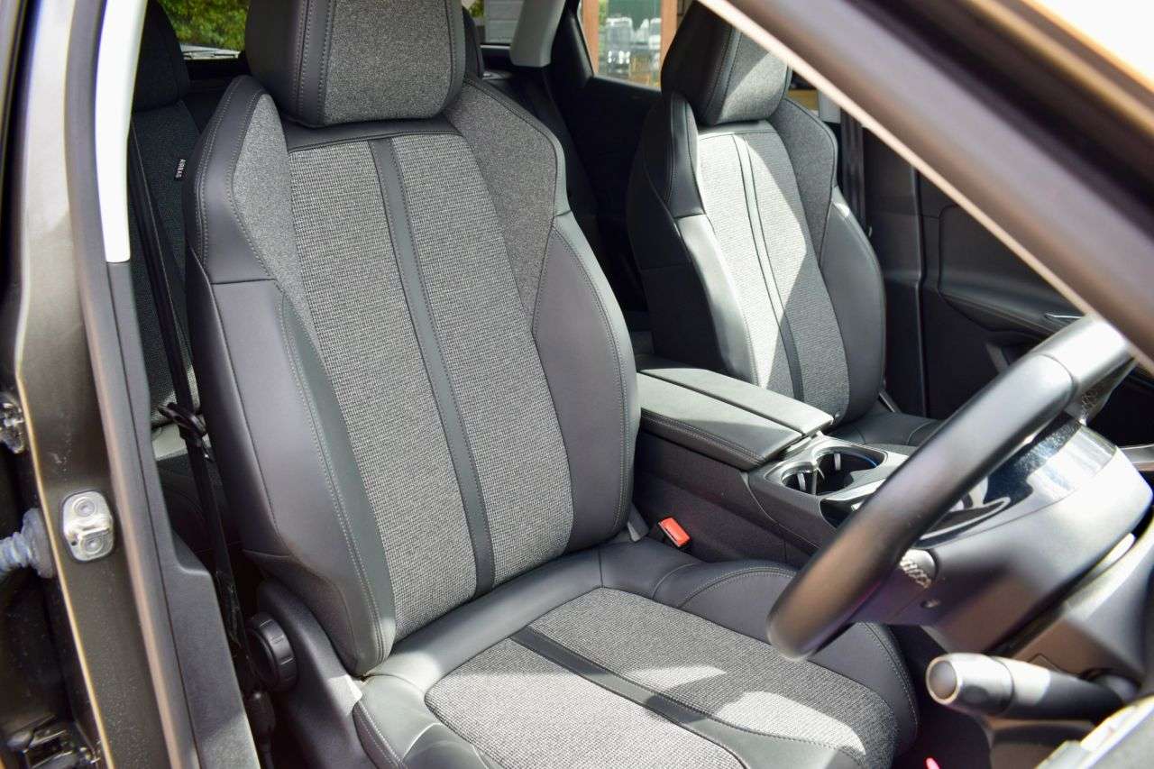 2020 PEUGEOT 3008 2020 PEUGEOT 3008