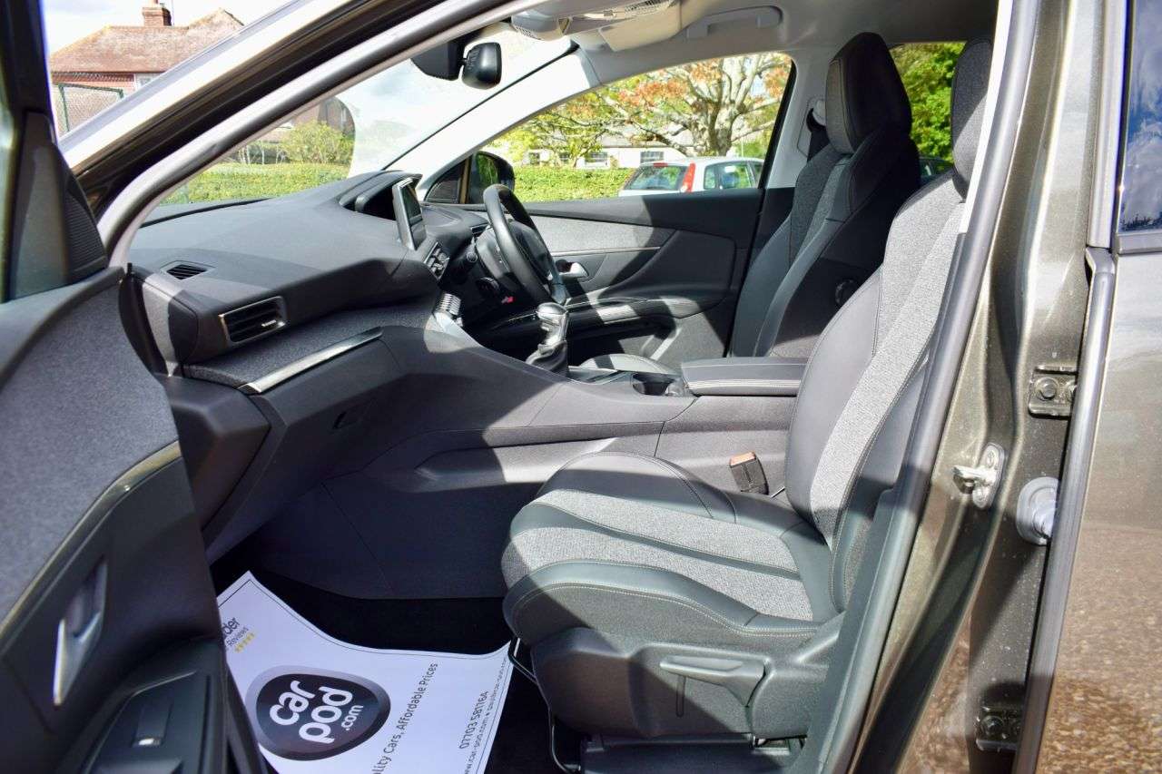 2020 PEUGEOT 3008 2020 PEUGEOT 3008