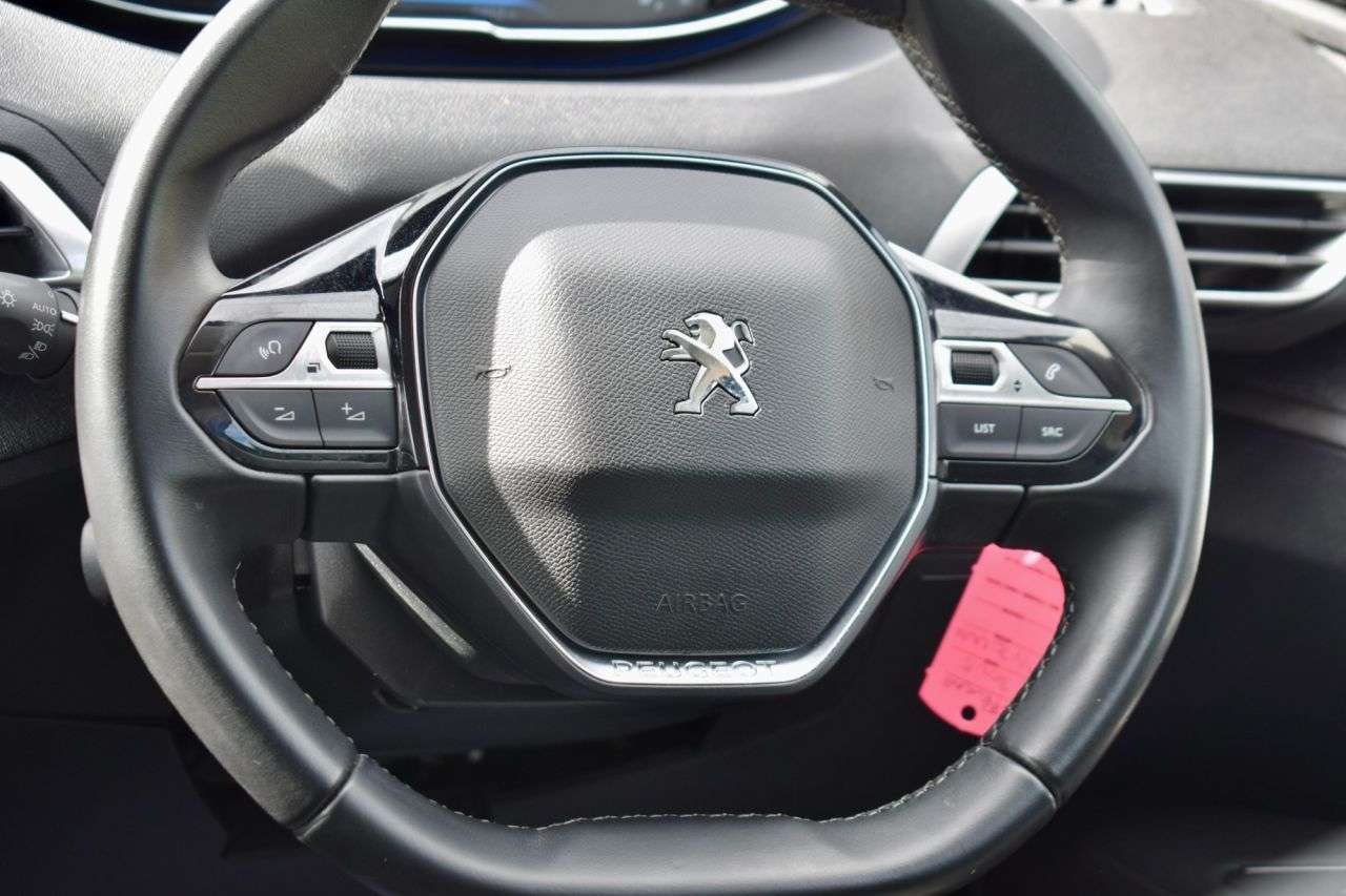 2020 PEUGEOT 3008 2020 PEUGEOT 3008