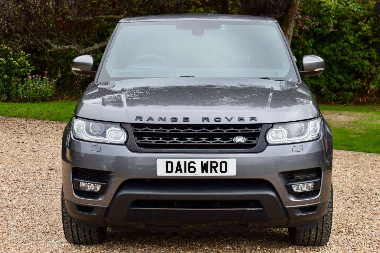A 2016 LAND ROVER RANGE ROVER SPORT 3.0 SD V6 HSE SUV 5dr Diesel Auto 4WD Euro 6 (s/s) (306 ps) LOW MILES + MOT A 2016 LAND ROVER RANGE ROVER SPORT 3.0 SD V6 HSE SUV 5dr Diesel Auto 4WD Euro 6 (s/s) (306 ps) LOW MILES + MOT