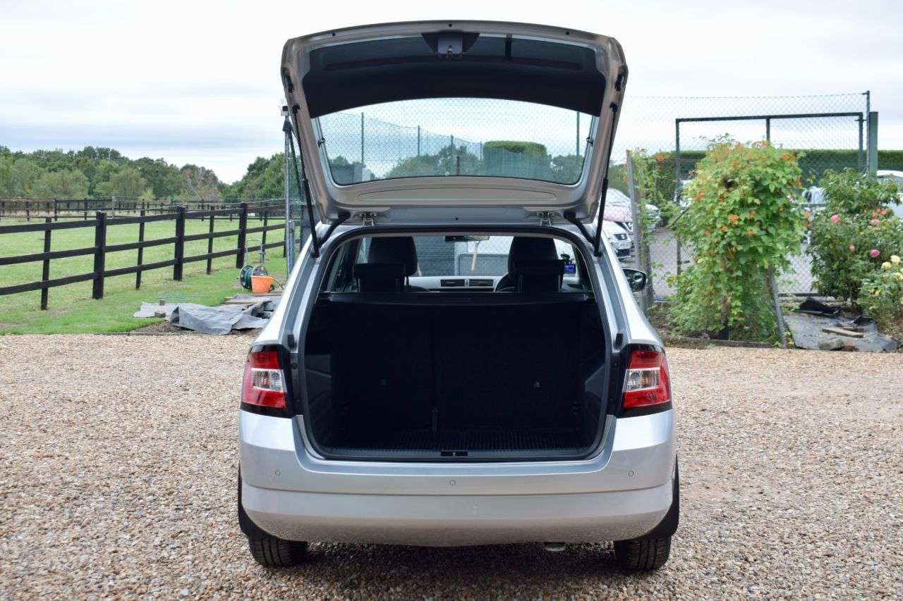 2017 SKODA FABIA 2017 SKODA FABIA
