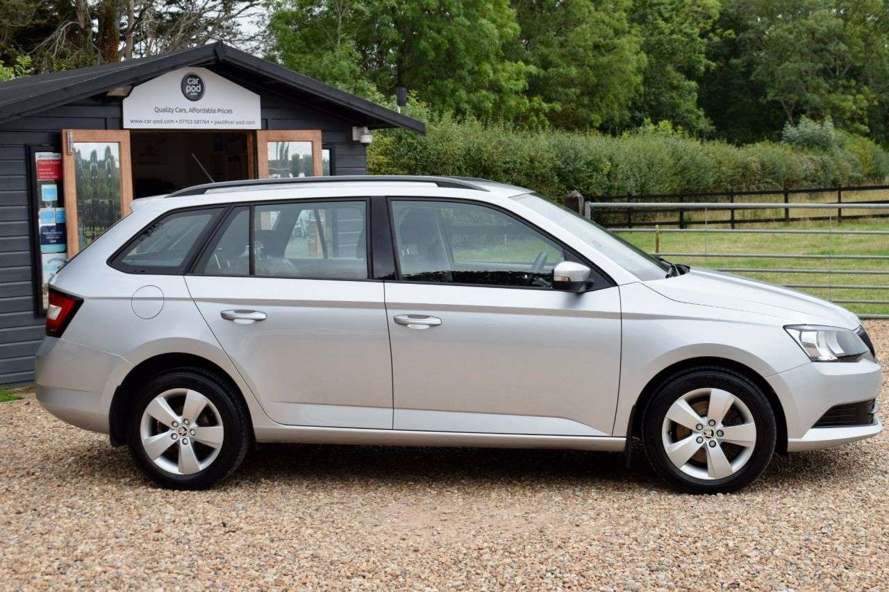 2017 SKODA FABIA 2017 SKODA FABIA