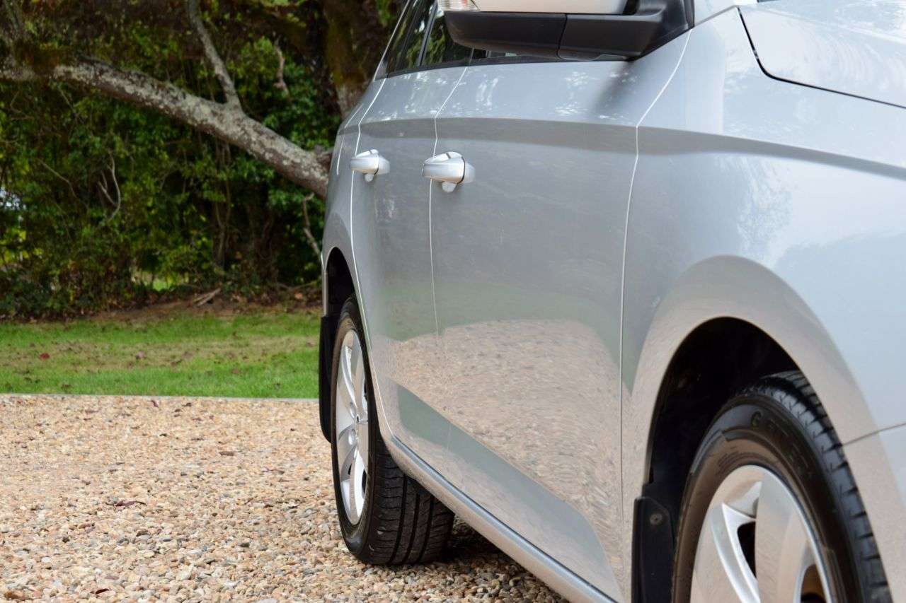 2017 SKODA FABIA 2017 SKODA FABIA