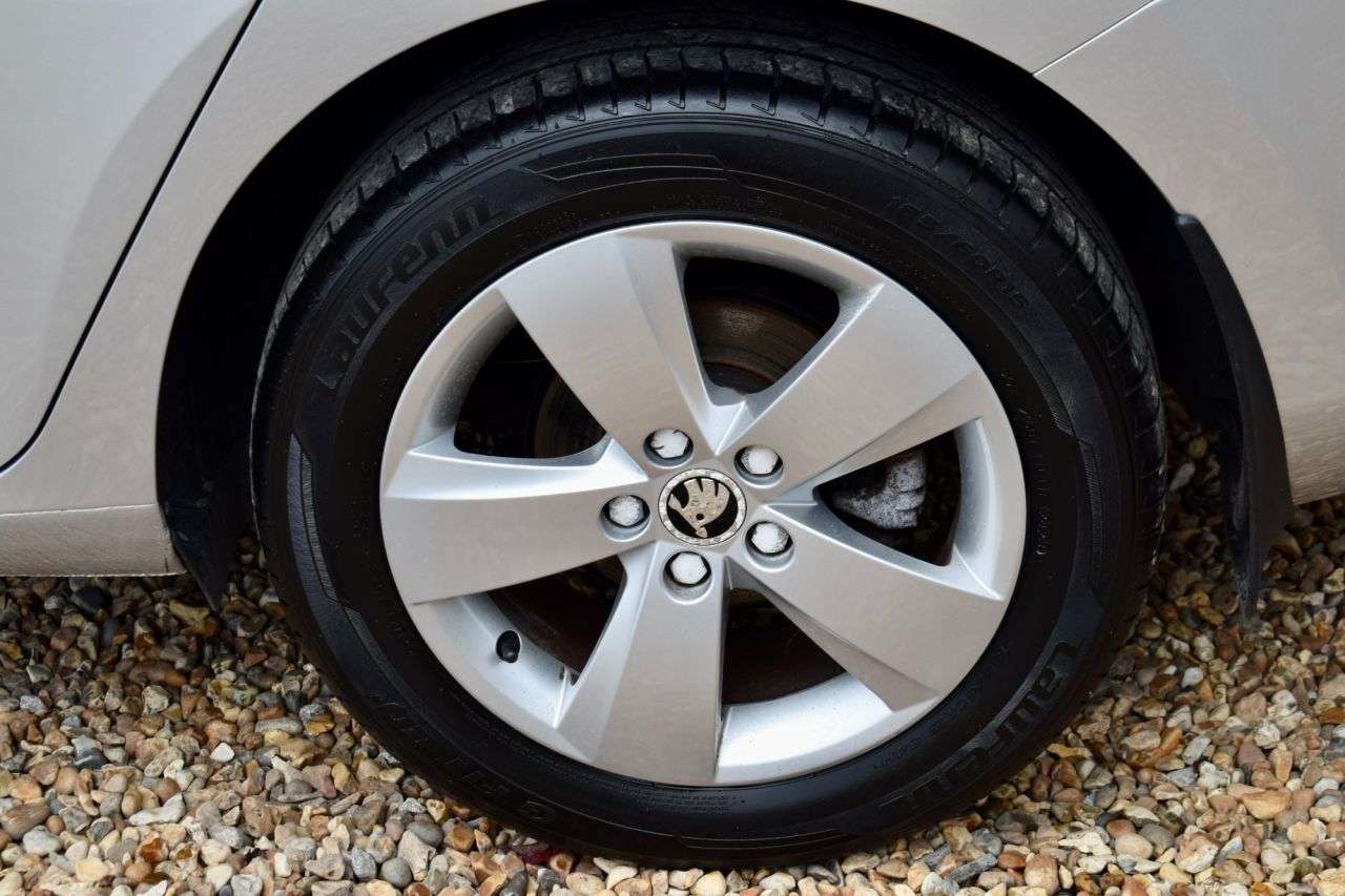 2017 SKODA FABIA 2017 SKODA FABIA