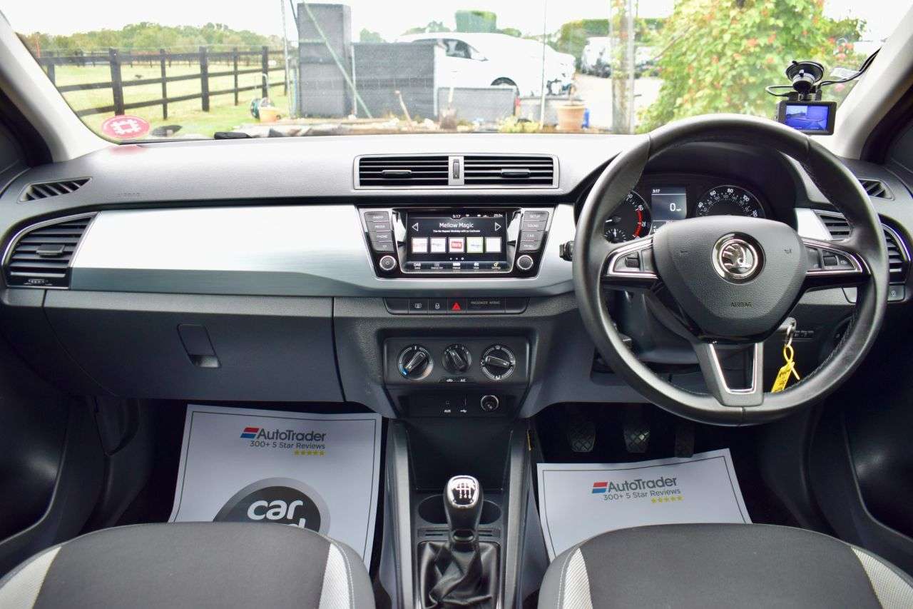 2017 SKODA FABIA 2017 SKODA FABIA