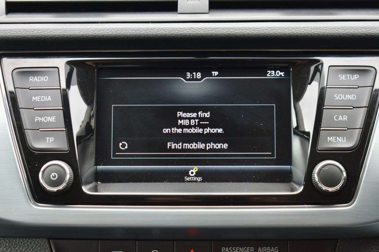 2017 SKODA FABIA 2017 SKODA FABIA