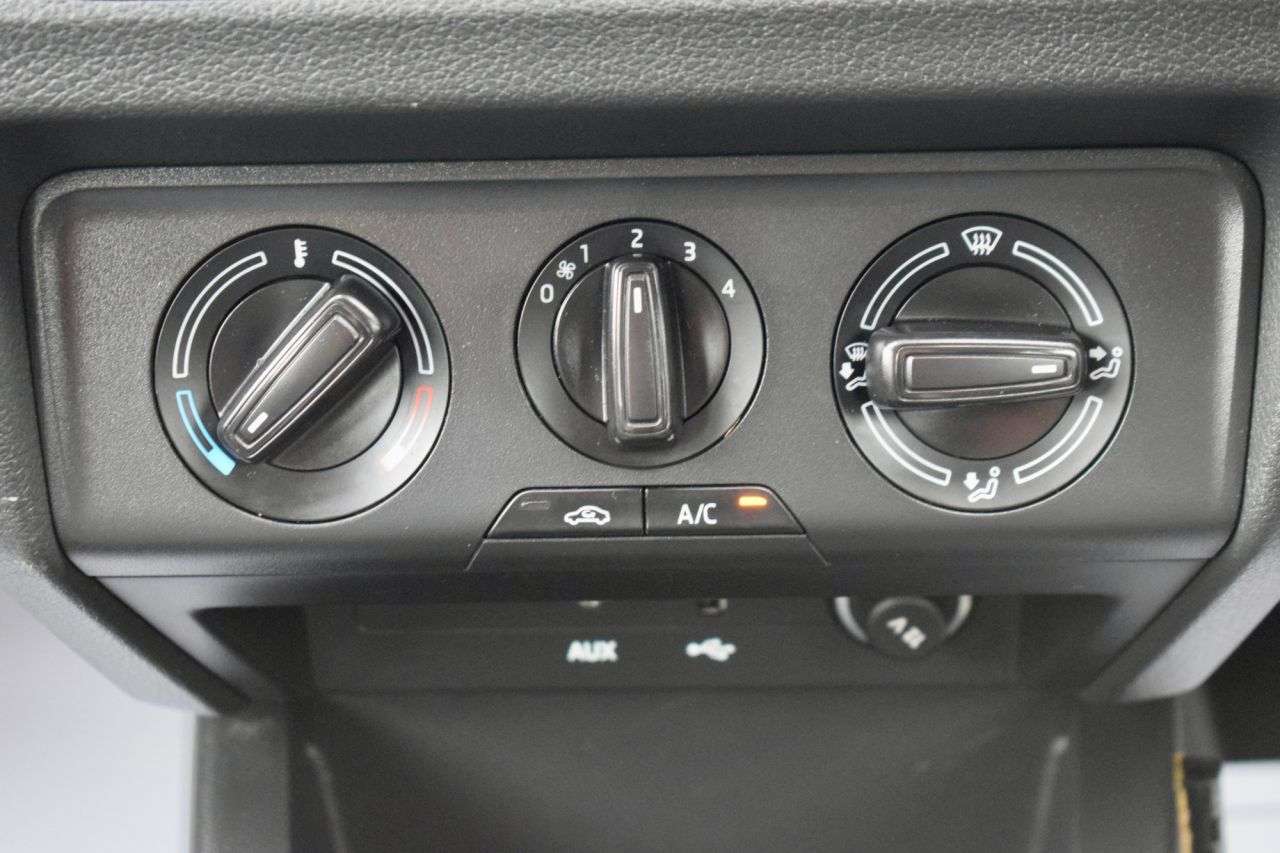 2017 SKODA FABIA 2017 SKODA FABIA