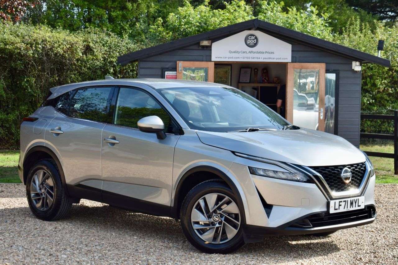 A 2021 NISSAN QASHQAI 1.3 DIG-T MHEV Acenta Premium SUV 5dr Petrol Hybrid Manual Euro 6 (s/s) (15 A 2021 NISSAN QASHQAI 1.3 DIG-T MHEV Acenta Premium SUV 5dr Petrol Hybrid Manual Euro 6 (s/s) (15