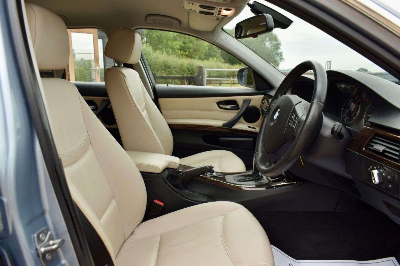 2010 BMW 3 SERIES 2010 BMW 3 SERIES