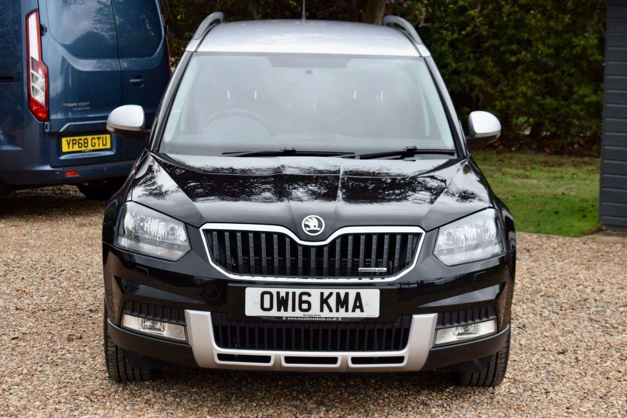 A 2016 SKODA YETI 1.6 TDI GreenLine II SE Outdoor 5dr Diesel Manual Euro 5 (s/s) (105 ps) LOW A 2016 SKODA YETI 1.6 TDI GreenLine II SE Outdoor 5dr Diesel Manual Euro 5 (s/s) (105 ps) LOW