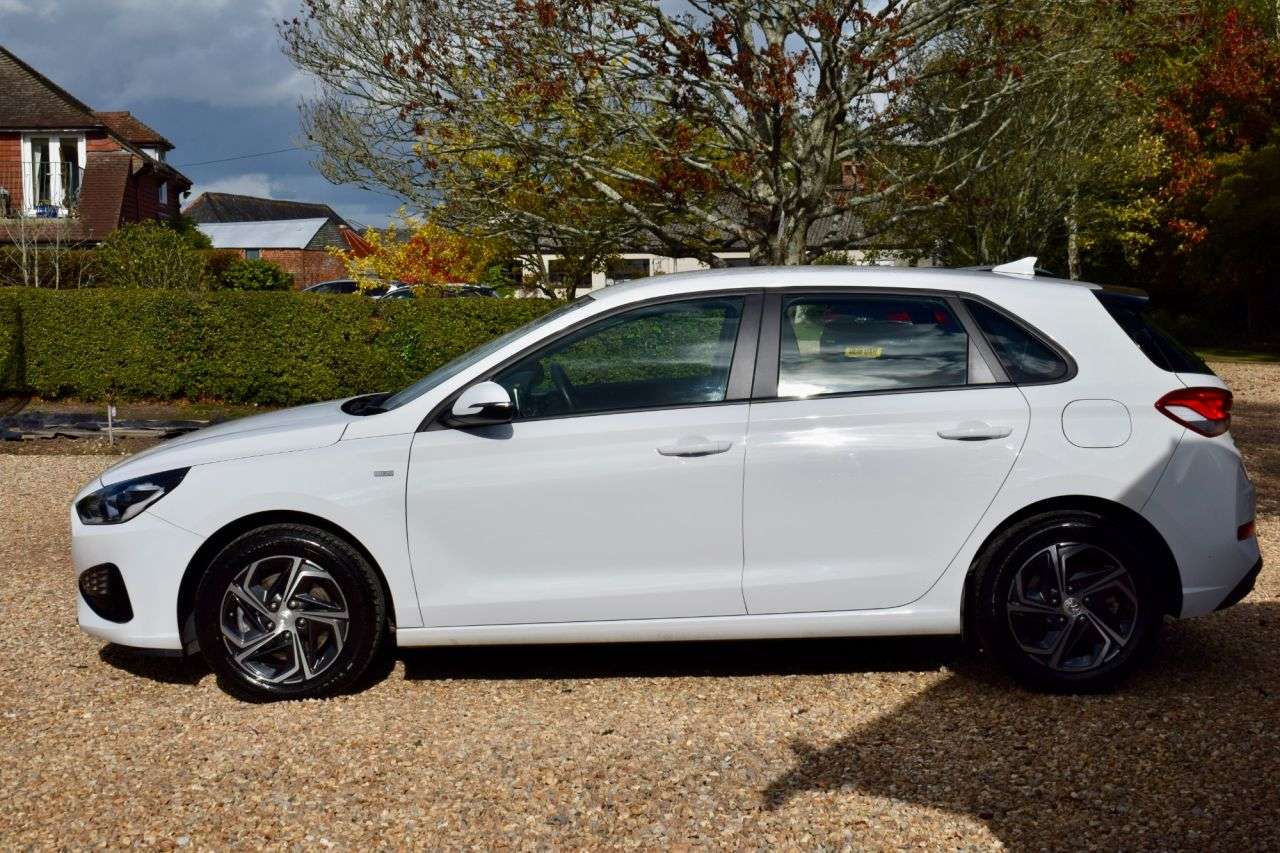 2023 HYUNDAI I30 2023 HYUNDAI I30