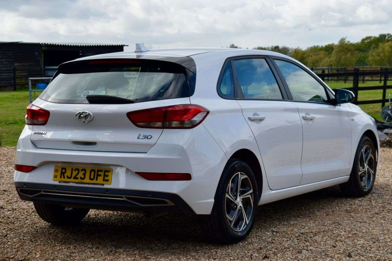 2023 HYUNDAI I30 2023 HYUNDAI I30