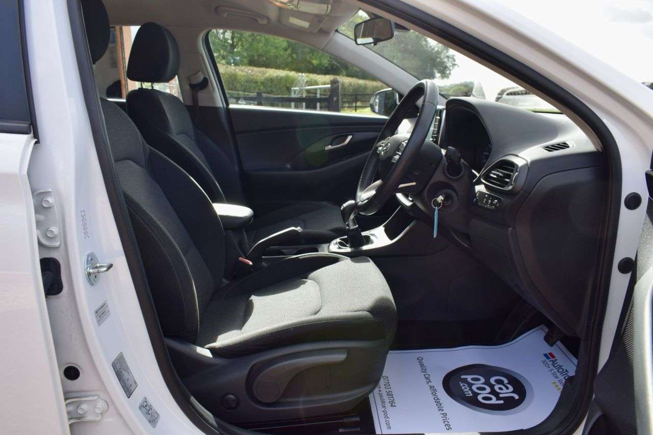 2023 HYUNDAI I30 2023 HYUNDAI I30