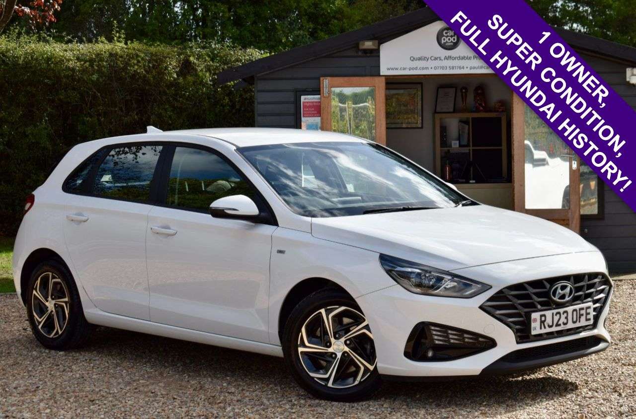 A 2023 HYUNDAI I30 1.0 T-GDi MHEV SE Connect Hatchback 5dr Petrol Hybrid Manual Euro 6 (s/s) ( A 2023 HYUNDAI I30 1.0 T-GDi MHEV SE Connect Hatchback 5dr Petrol Hybrid Manual Euro 6 (s/s) (