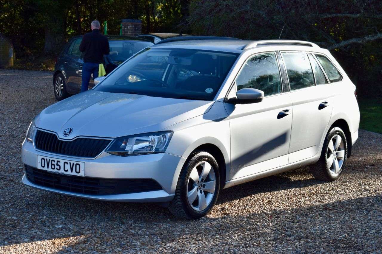 2015 SKODA FABIA 2015 SKODA FABIA