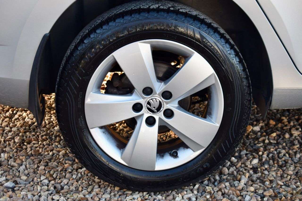2015 SKODA FABIA 2015 SKODA FABIA