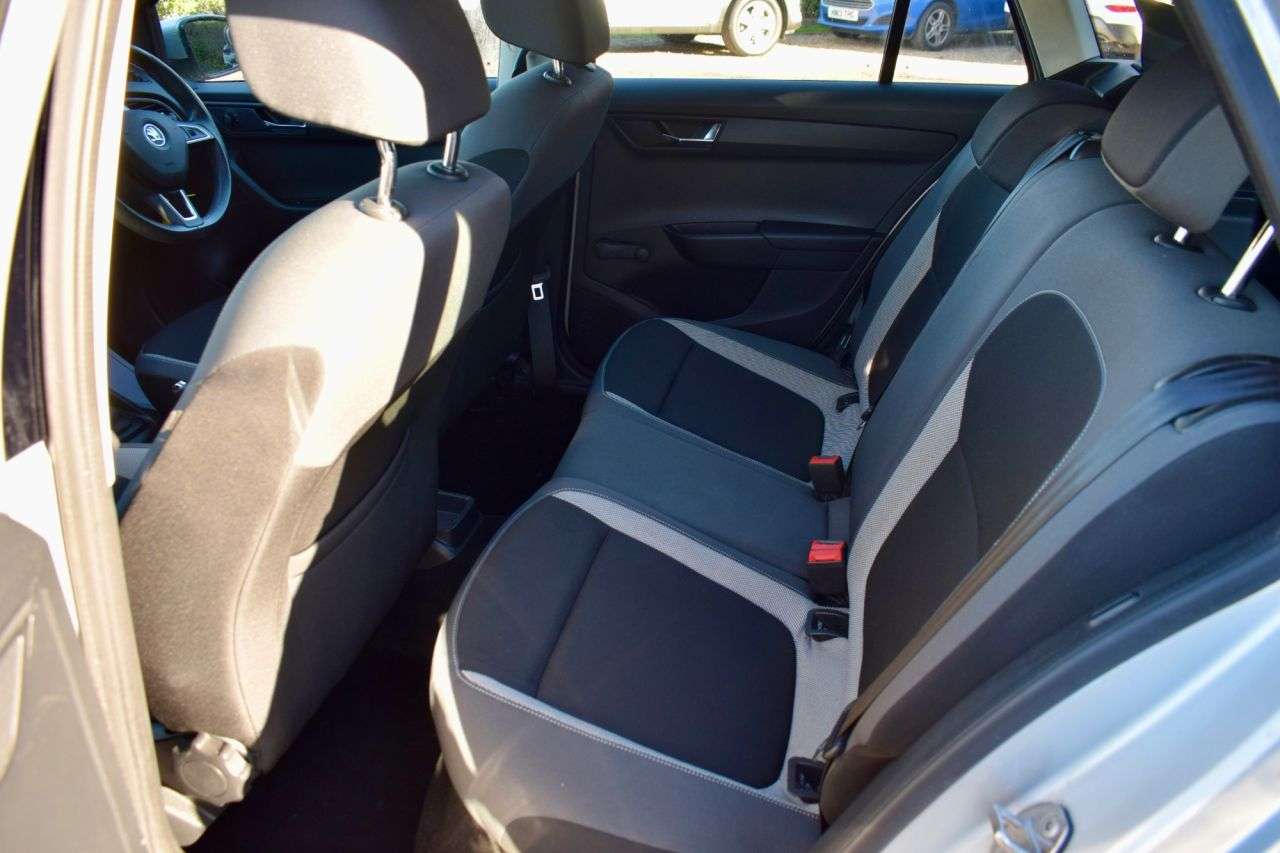 2015 SKODA FABIA 2015 SKODA FABIA
