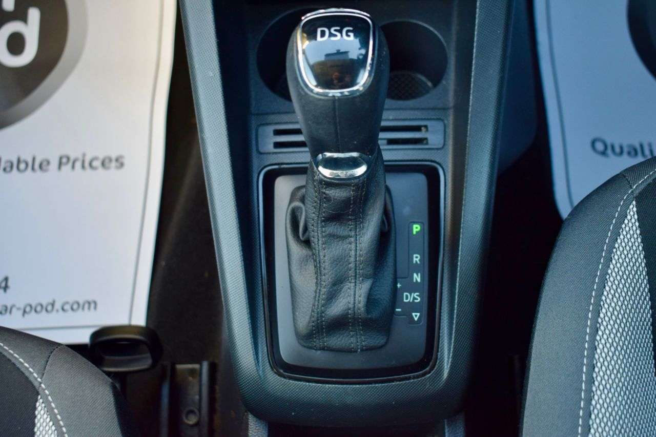2015 SKODA FABIA 2015 SKODA FABIA