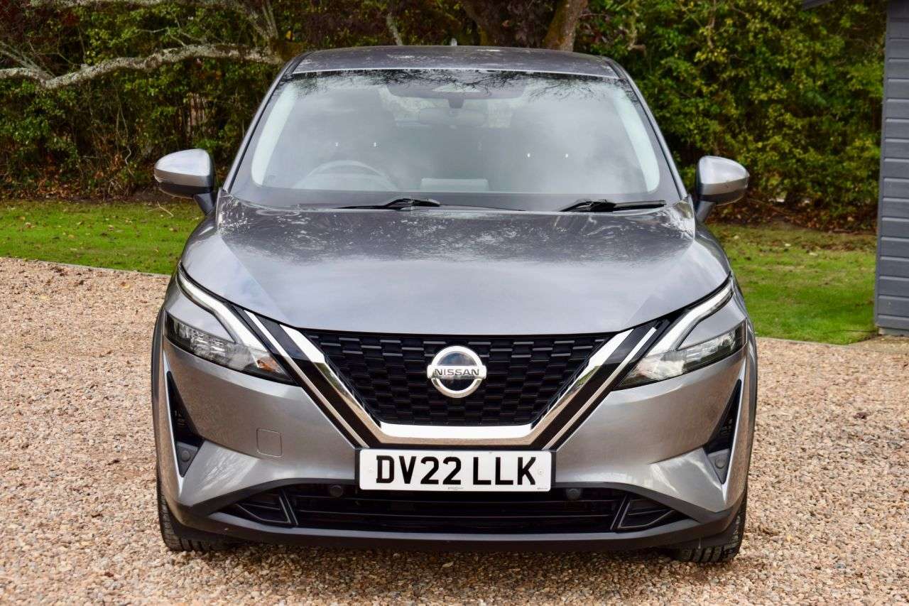 A 2022 NISSAN QASHQAI 1.3 DIG-T MHEV Acenta Premium SUV 5dr Petrol Hybrid Manual Euro 6 (s/s) (14 A 2022 NISSAN QASHQAI 1.3 DIG-T MHEV Acenta Premium SUV 5dr Petrol Hybrid Manual Euro 6 (s/s) (14