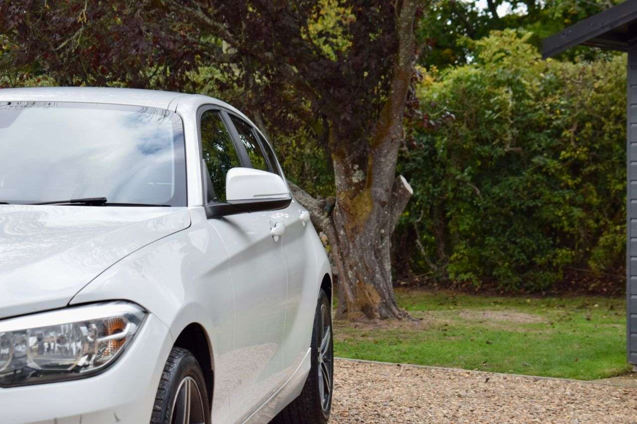 2017 BMW 1 SERIES 2017 BMW 1 SERIES