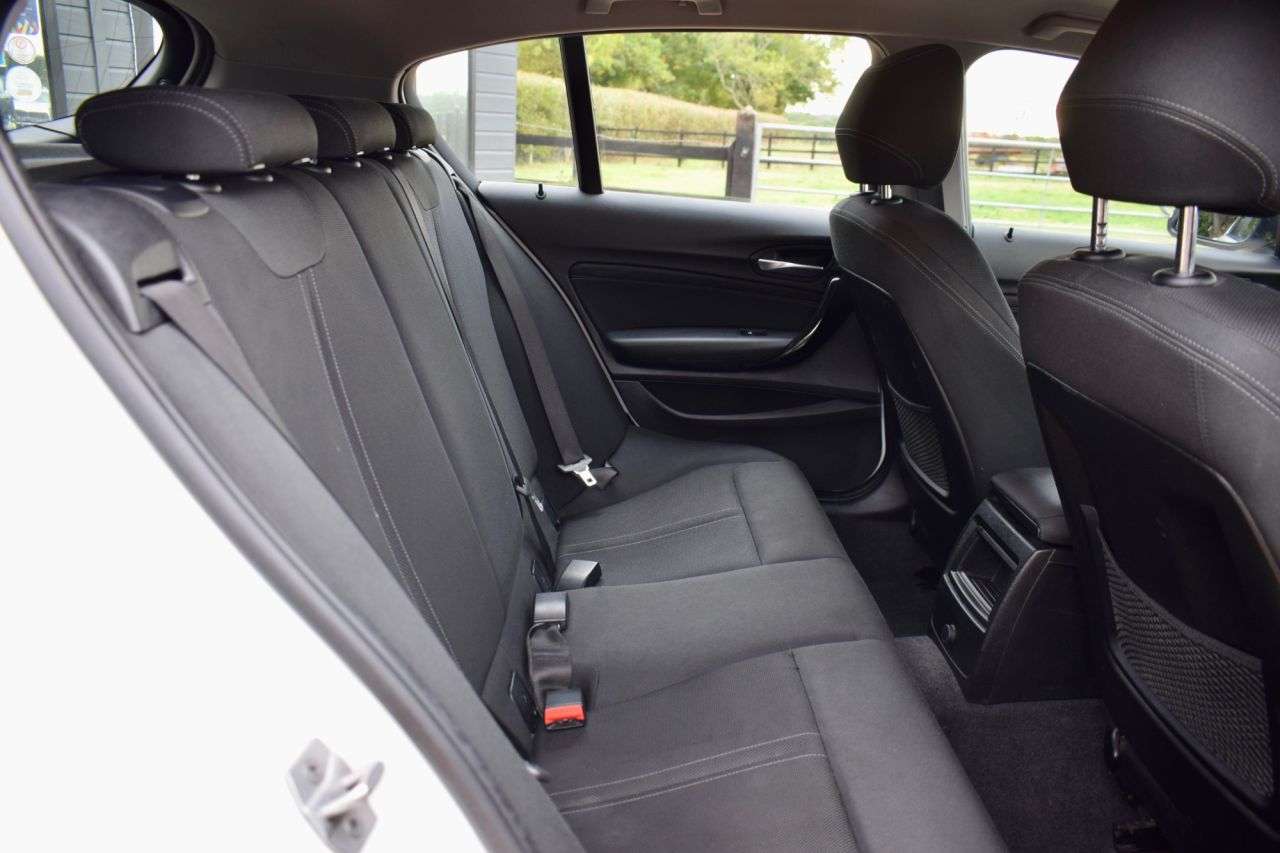 2017 BMW 1 SERIES 2017 BMW 1 SERIES