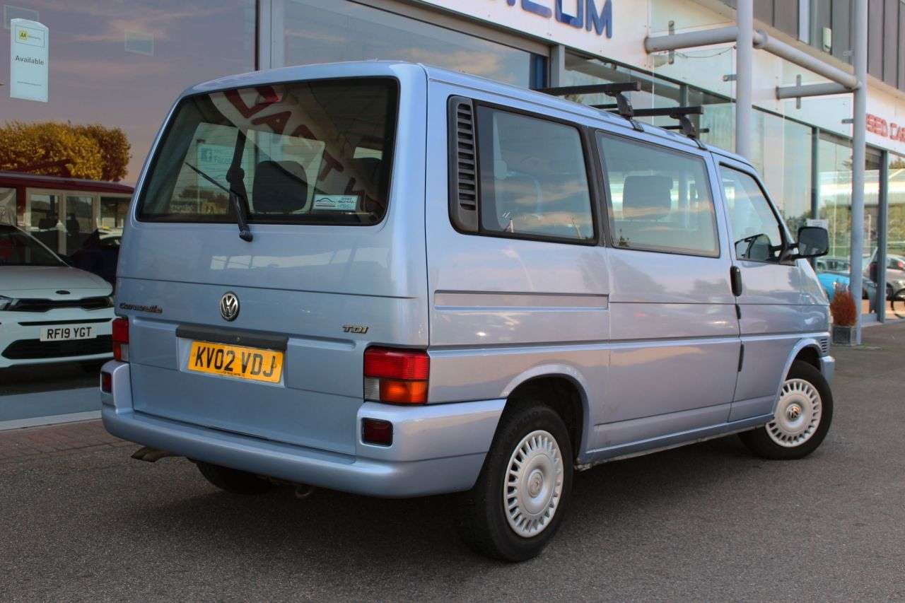 A 2002 VOLKSWAGEN CARAVELLE 2.5 TDI 101 BHP SWB 8 SEAT LOW MILES, SERVICE HISTORY A 2002 VOLKSWAGEN CARAVELLE 2.5 TDI 101 BHP SWB 8 SEAT LOW MILES, SERVICE HISTORY