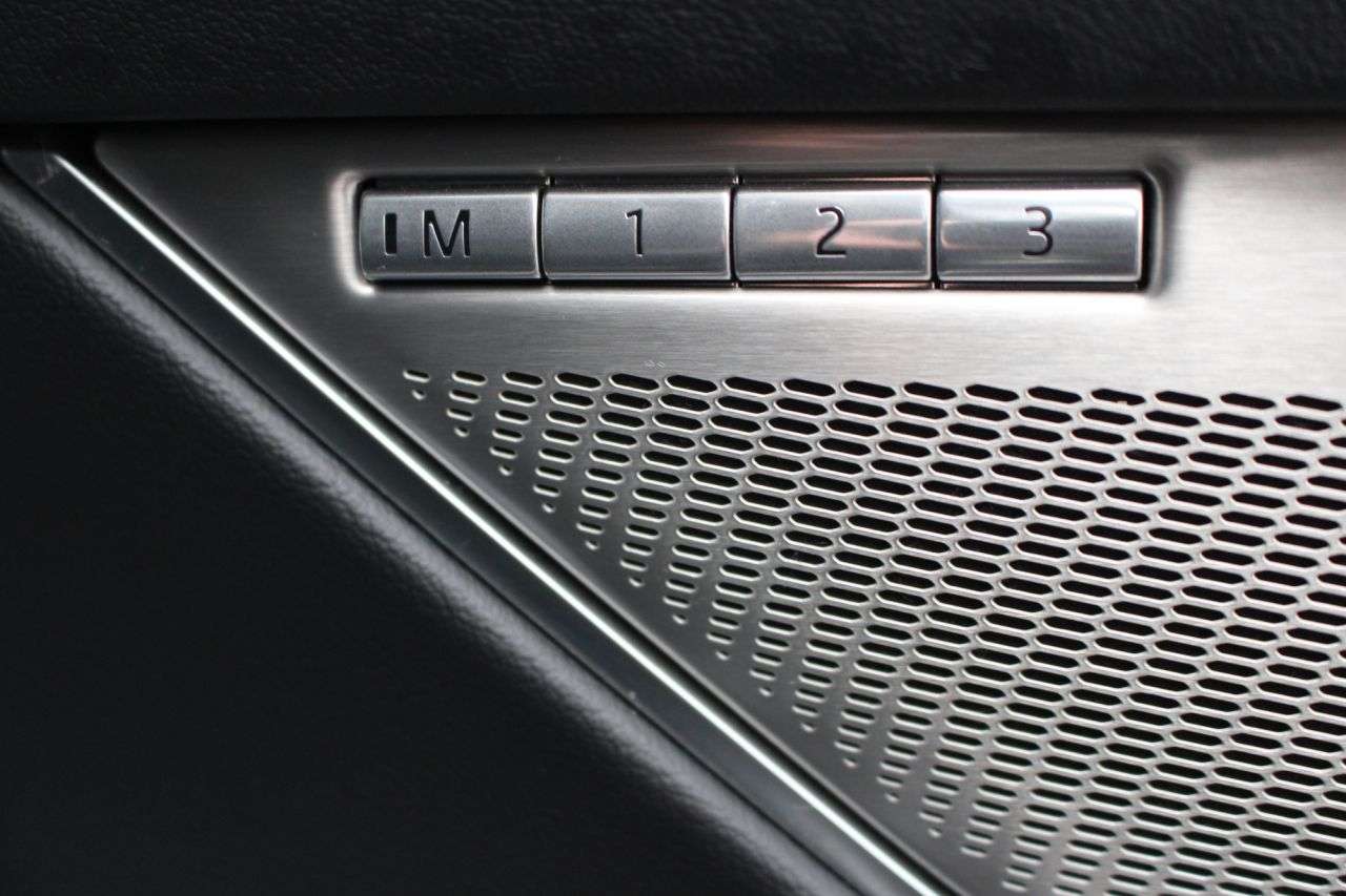 2021 JAGUAR F-PACE 2021 JAGUAR F-PACE