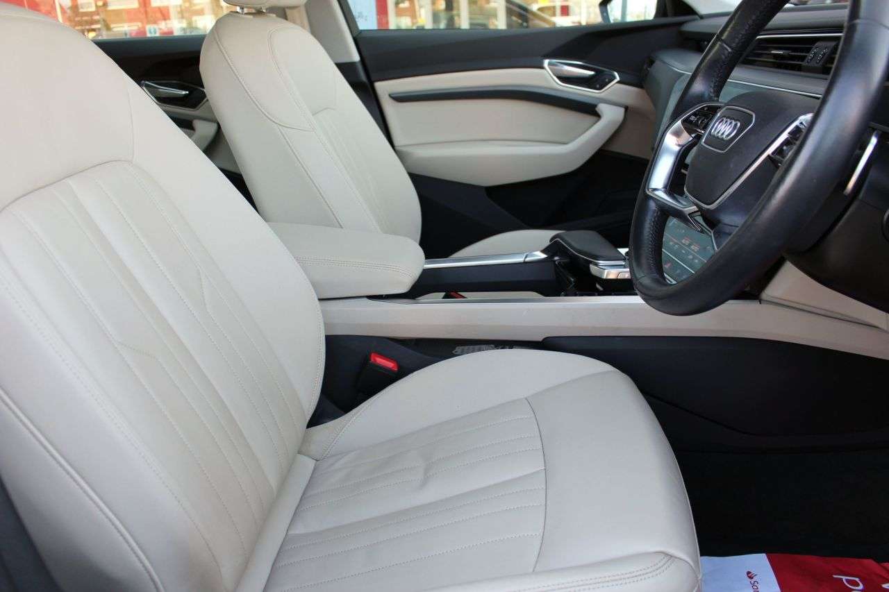 2019 AUDI E-TRON 2019 AUDI E-TRON