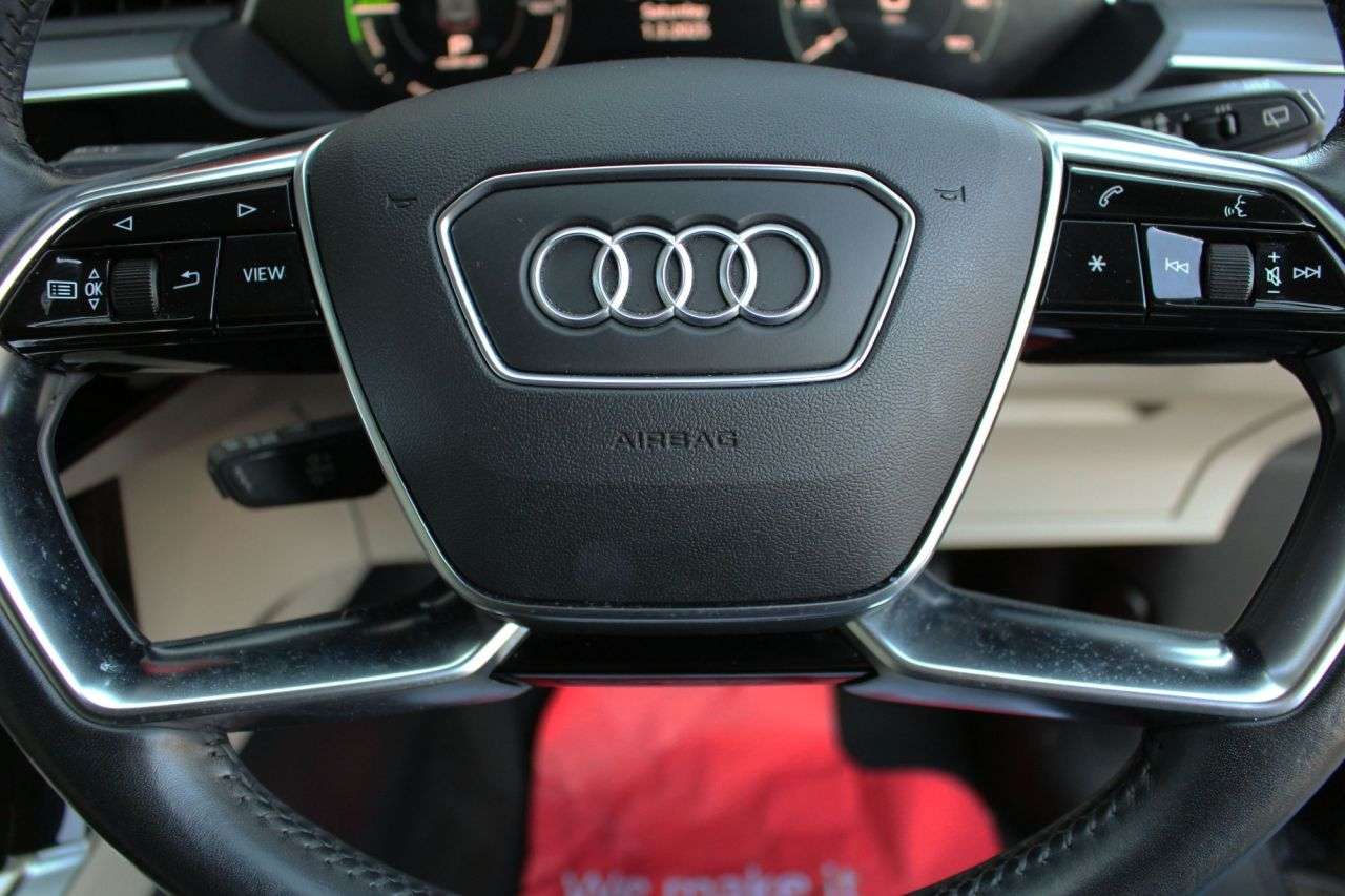 2019 AUDI E-TRON 2019 AUDI E-TRON