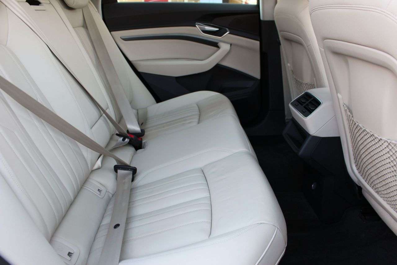 2019 AUDI E-TRON 2019 AUDI E-TRON