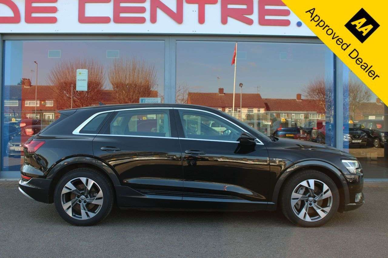 2019 AUDI E-TRON 2019 AUDI E-TRON