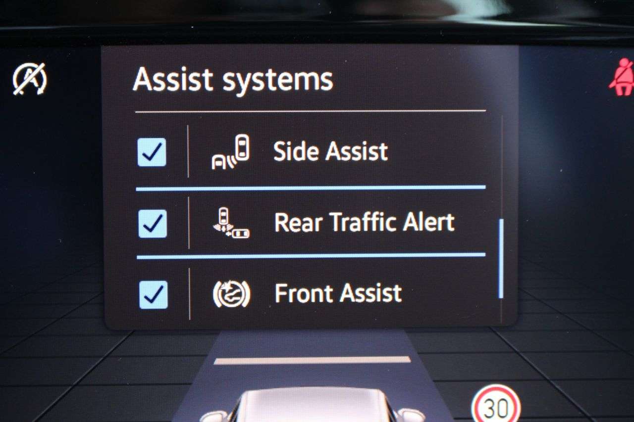 2022 VOLKSWAGEN GOLF 2022 VOLKSWAGEN GOLF