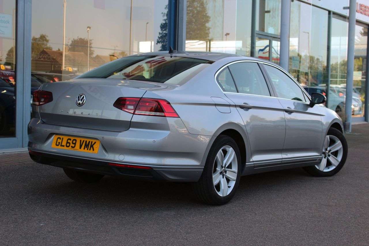 2019 VOLKSWAGEN PASSAT 2019 VOLKSWAGEN PASSAT