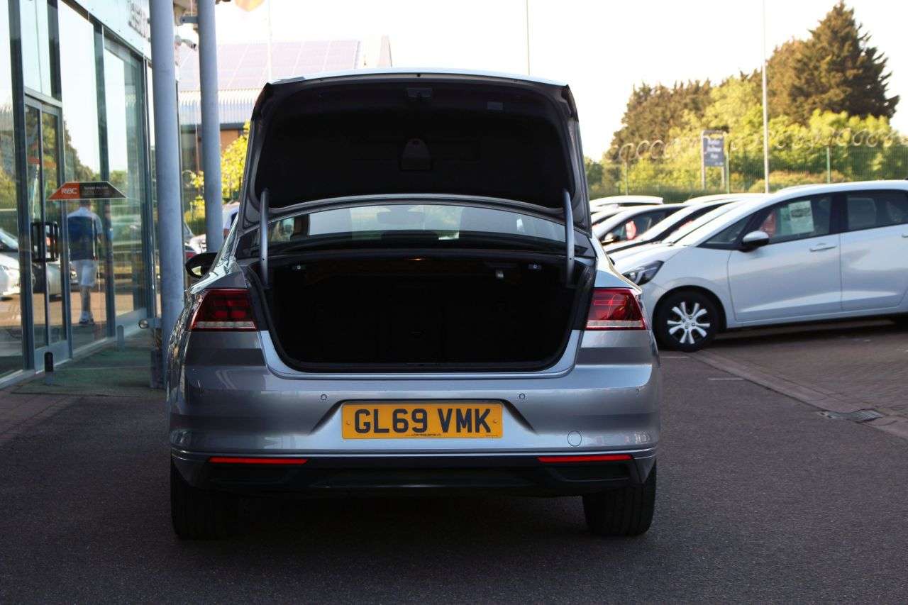 2019 VOLKSWAGEN PASSAT 2019 VOLKSWAGEN PASSAT