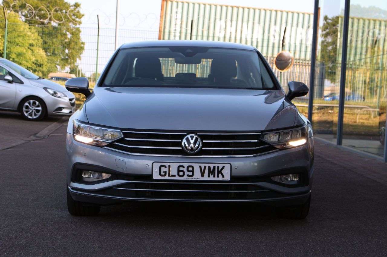 2019 VOLKSWAGEN PASSAT 2019 VOLKSWAGEN PASSAT