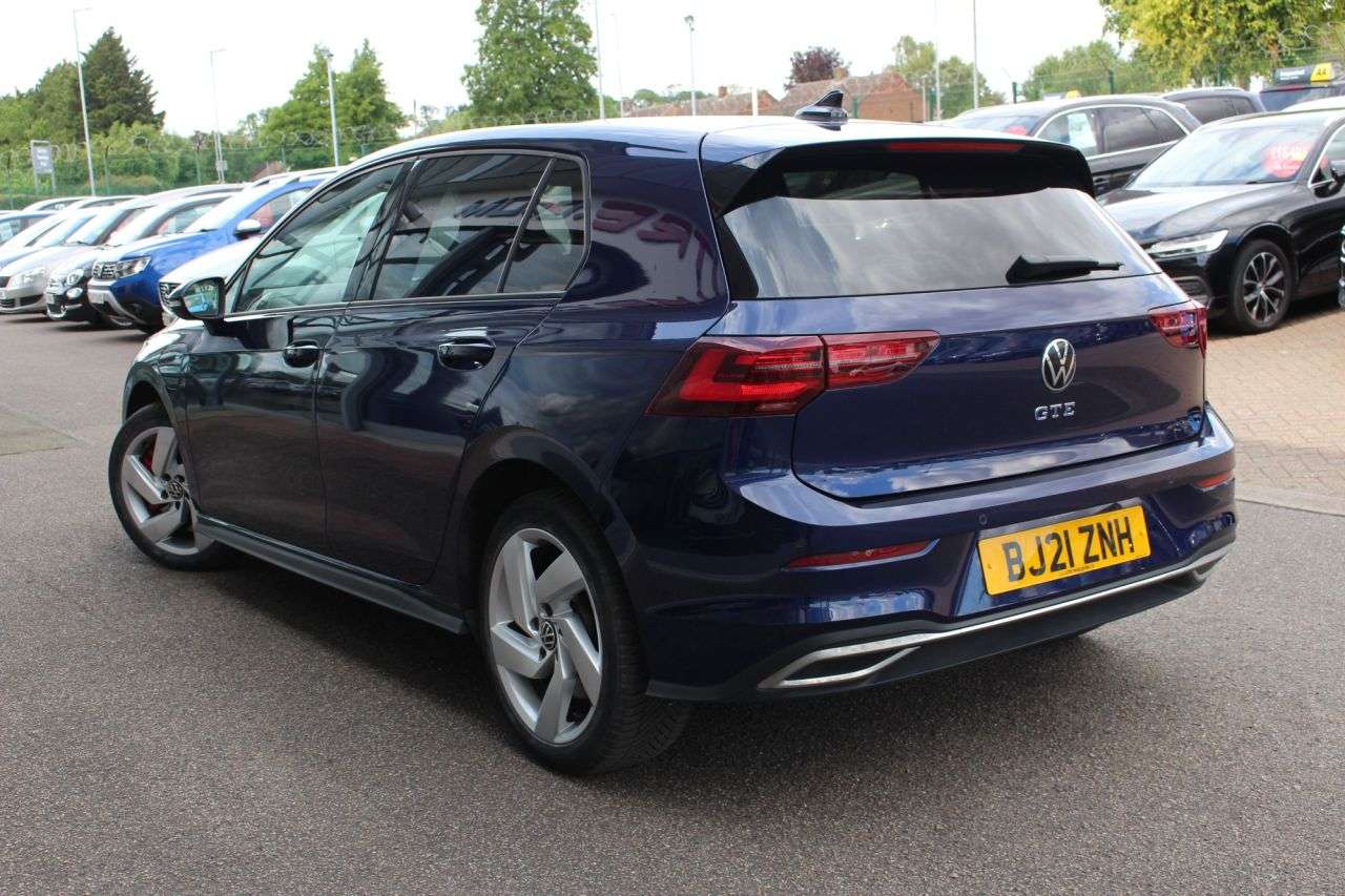 2021 VOLKSWAGEN GOLF 2021 VOLKSWAGEN GOLF