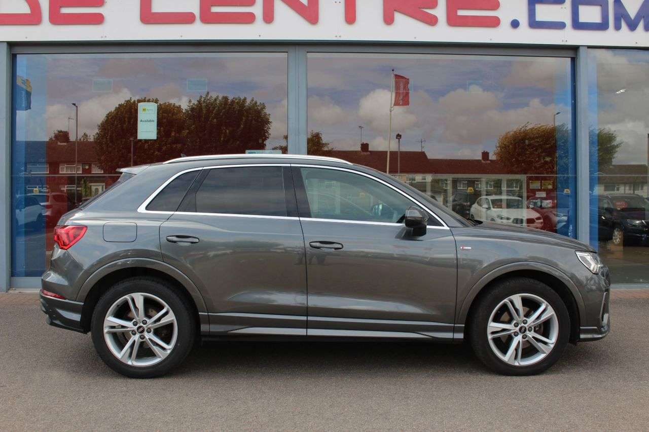 2021 AUDI Q3 2021 AUDI Q3