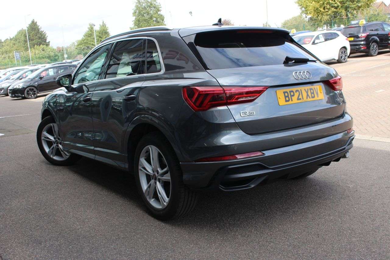 2021 AUDI Q3 2021 AUDI Q3