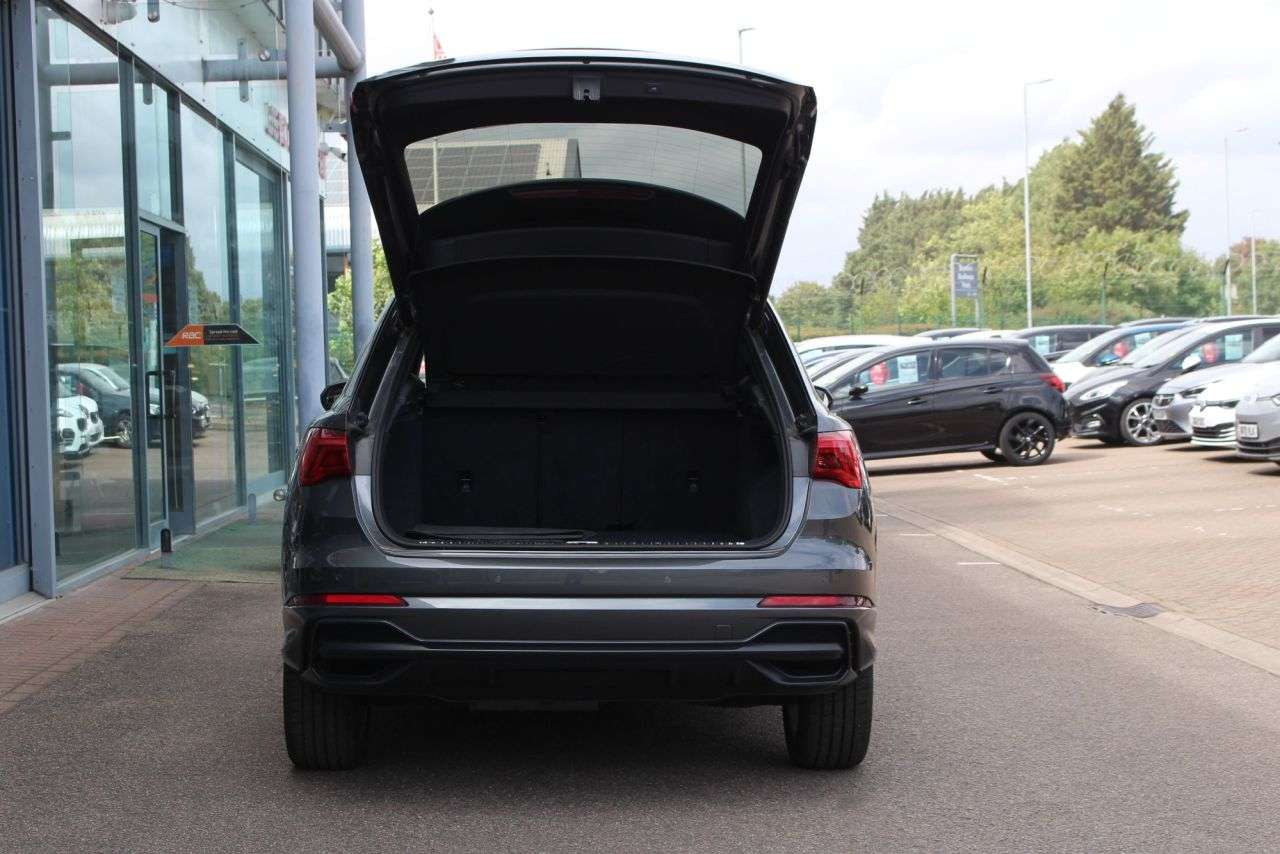 2021 AUDI Q3 2021 AUDI Q3