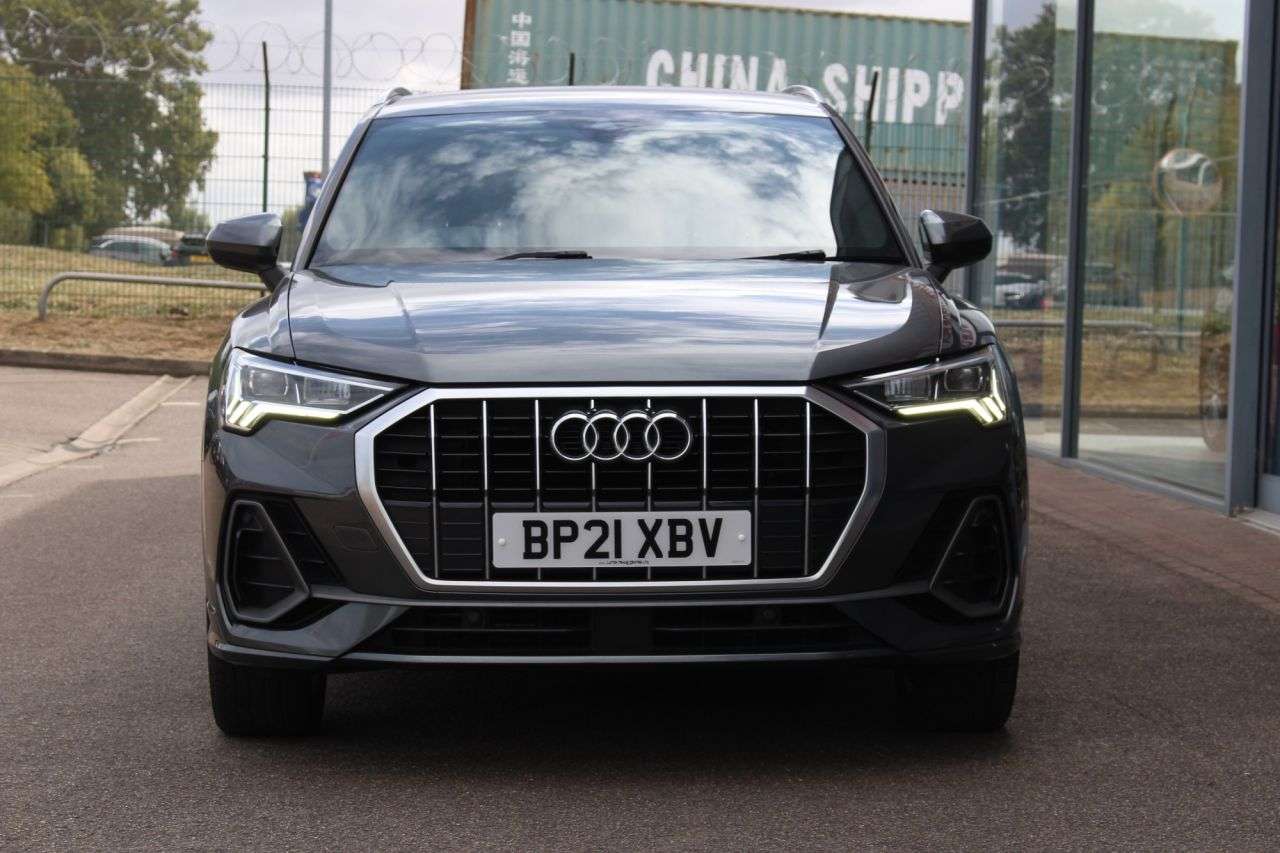 2021 AUDI Q3 2021 AUDI Q3