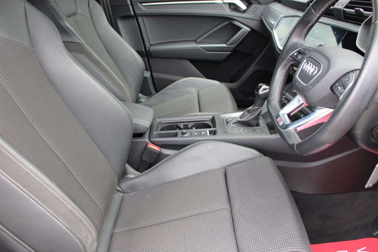 2021 AUDI Q3 2021 AUDI Q3