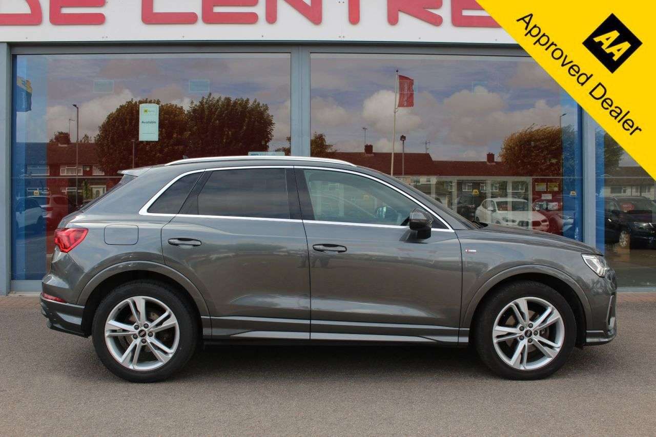 2021 AUDI Q3 2021 AUDI Q3