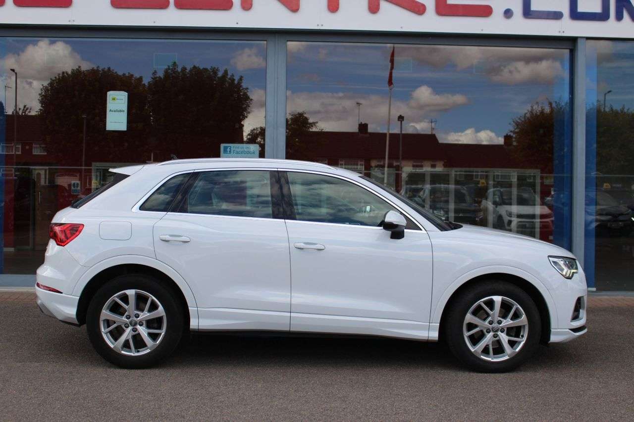 2019 AUDI Q3 2019 AUDI Q3