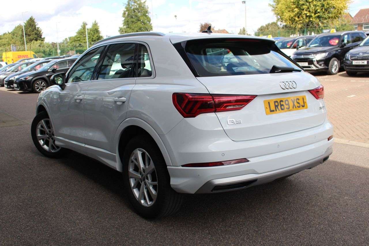 2019 AUDI Q3 2019 AUDI Q3