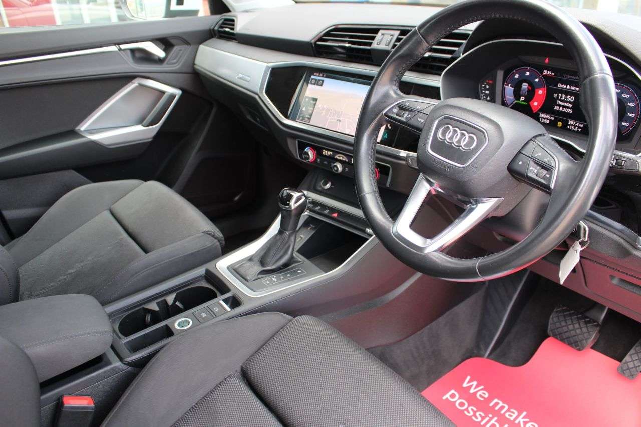 2019 AUDI Q3 2019 AUDI Q3