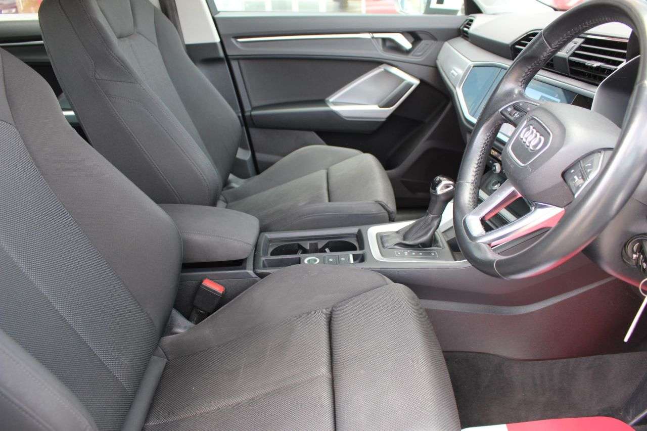 2019 AUDI Q3 2019 AUDI Q3